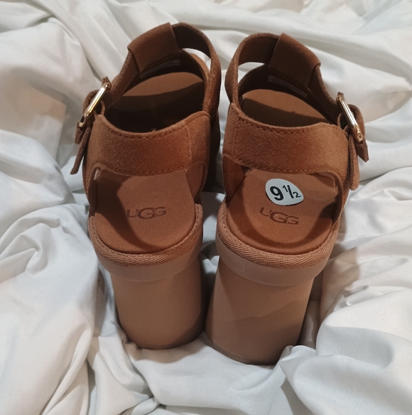 UGG New Heights Platform T-Strap Tan Sandals Size 9.5 - Picture 2 of 4